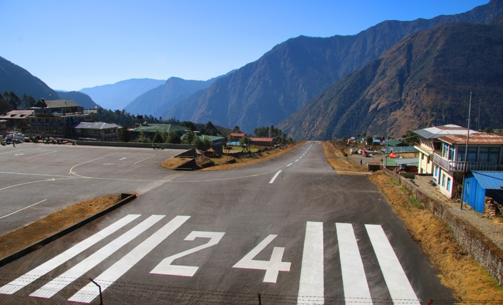 lukla flight